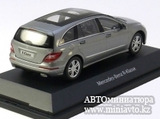 Автоминиатюра модели - Mercedes R-Class BR251 Facelift 2010 greymetallic Minichamps