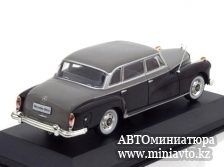 Автоминиатюра модели - Mercedes 300D W189 1957 black/lightgrey White Box 