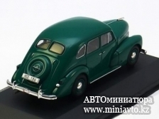 Автоминиатюра модели - Opel Kapitän A 1939 green Ixo