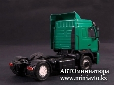 Автоминиатюра модели - МАЗ-5440 с полуприцепом МАЗ-9758 Автоистория 