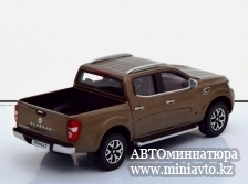 Автоминиатюра модели - Renault Alaskan 2017 brown-metallic Norev