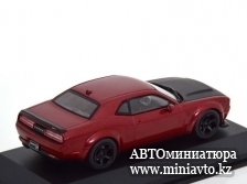 Автоминиатюра модели - Dodge Challenger SRT V8 6.2L Demon redmetallic/matt-black Solido