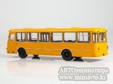 Автоминиатюра модели - ЛиАЗ 677М жёлтый SSM