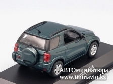 Автоминиатюра модели - Toyota RAV4  2000 dark green metallic Maxichamps