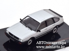 Автоминиатюра модели - VW Passat B2 1985 silver IXO