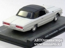 Автоминиатюра модели - Ford Thunderbird white James Bond Thunderball Altaya 007 Collection