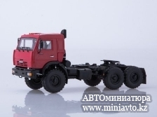 Автоминиатюра модели - КАМАЗ-44108 седельный тягач ПАО КАМАЗ