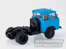 Автоминиатюра модели - КАЗ-608 седельный тягач (голубая кабина) Автоистория