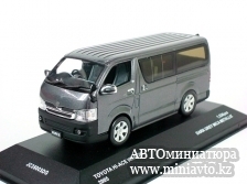 Автоминиатюра модели - Toyota Hi-Ace GL Wagon, dark grey met. 2005 J-Collection 