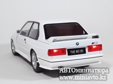 Автоминиатюра модели - BMW M3 E30 white 1:24 CPM junior series