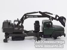 Автоминиатюра модели - Рама и кабина КрАЗ 260 с ЭО 4421 от КрАЗ 255Б 1:43 НАП