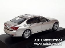 Автоминиатюра модели - BMW 7 Series 750Li G12 Cashmir silver 1:43 Paragon Models