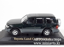 Автоминиатюра модели - TOYOTA Land Cruiser VX.R, green Yat Ming