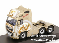 Автоминиатюра модели - Volvo FH16 Moon Howler 2003 goldmetallic 1:43 Hachette trucks