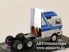 Автоминиатюра модели - International Eagle Cabover 1995 white/blue 1:43 Ixo