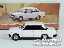 Автоминиатюра модели - LADA 2105 white 1:64 Perka