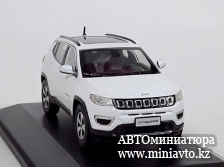Автоминиатюра модели - Jeep Compass White 1:43 China Promo Models