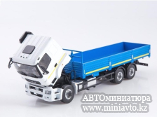 Автоминиатюра модели - КАМАЗ-65207-87 (S5) белый/синий 1:43 ПАО КАМАЗ