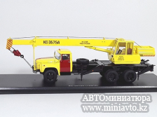 Автоминиатюра модели - Автокран КС-3575А (133ГЯ )аварийная служба, желтый / красный 1:43 SSM