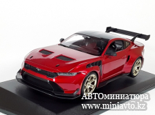 Автоминиатюра модели - FORD Mustang GTD 2025 Red Metallic/Black 1:18 Maisto