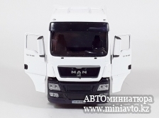 Автоминиатюра модели - MAN TGX 18.480 white 1:43 China Promo Models