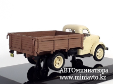Автоминиатюра модели - ГАЗ-51А бортовой, беж/коричневый 1:43 DiP Models