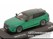 Автоминиатюра модели - BMW M5 G99 Touring 2024 greenmetallic 1:43 Solido