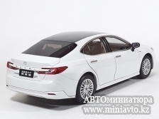 Автоминиатюра модели - Toyota CAMRY XV80 white 1:18 China Promo Models