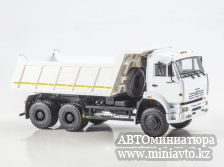 Автоминиатюра модели - KAMAЗ-6522 самосвал белый 1:43 ПАО КАМАЗ
