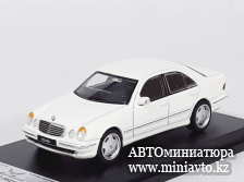 Автоминиатюра модели - Mercedes-Benz E55 AMG W210 White 1:64 Shadow