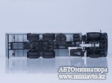 Автоминиатюра модели - МАЗ-6303 бортовой голубой/серый Автоистория
