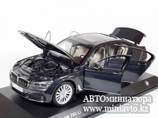 Автоминиатюра модели - BMW 750li DARK Grey 1:18 i-Scale