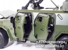 Автоминиатюра модели - Dong feng warrior 3 Generation CSK181 1:18 CPM junior series