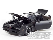Автоминиатюра модели - Pontiac Firebird 1977  1:24 Jada Toys