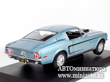 Автоминиатюра модели - FORD Mustang GT COBRA JET 1968 BLUE 1:18 Maisto