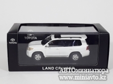 Автоминиатюра модели - Toyota Land Cruiser 200  White China Promo Models 1:43