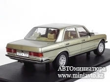 Автоминиатюра модели - Mercedes Benz 280E W123 1976 Metallic Green 1:18 Cult