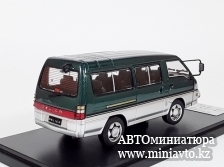 Автоминиатюра модели - Mitsubishi Delica Star Wagon III рестайл 2 1997-1999 green/silver 1:43 Sunyork Model