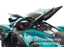 Автоминиатюра модели - Aston Martin Valkyrie 2022 green 1:18 Maisto