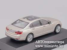Автоминиатюра модели - BMW 7 Series 750Li G12 Cashmir silver 1:43 Paragon Models