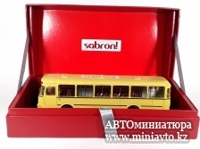 Автоминиатюра модели - ЛИАЗ-677М жёлтый 1:43 Sabron Scale Models 