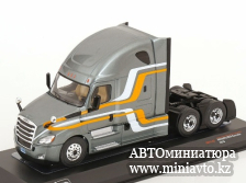 Автоминиатюра модели - Freightliner Cascadia towing vehicle 2018 1:43 Ixo