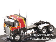 Автоминиатюра модели - Freightliner FLA 1993 black/red/orange/yellow  1:43 Ixo trucks