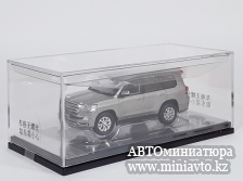 Автоминиатюра модели - Toyota Land Cruiser LC 200 grey 1:64 GCD