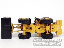 Автоминиатюра модели - Caterpillar Cat 930 Wheel Loader 1:50 Diecast Masters