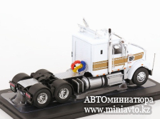 Автоминиатюра модели - Freightliner Coronado white 1:43 IXO