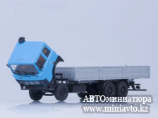 Автоминиатюра модели - МАЗ-6303 бортовой голубой/серый Автоистория