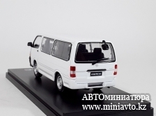 Автоминиатюра модели - Toyota Hiace 1989  White 1:43 Sunyork Model