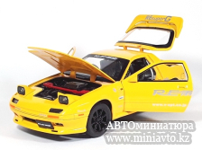 Автоминиатюра модели - Mazda RX7 1990  1:24 CPM junior series