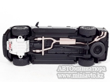 Автоминиатюра модели - Toyota Tundra Pro TRD Black 1:64 GCD 